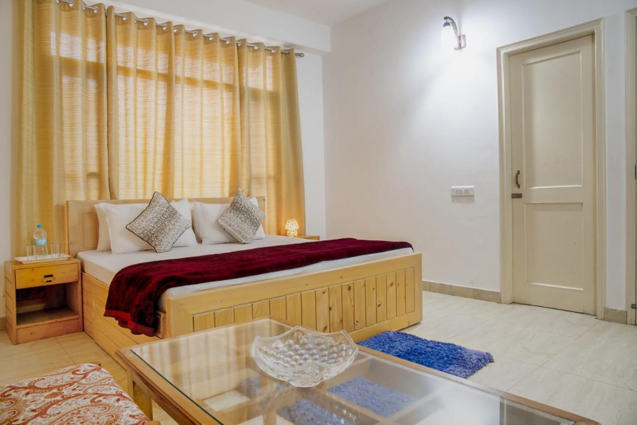 The Western Heights I Serviced Apartments I Pvt Balcony I Lift I Peacefull Area I Family Accomodation I Kasauli I By Exotic Stays Ngoại thất bức ảnh